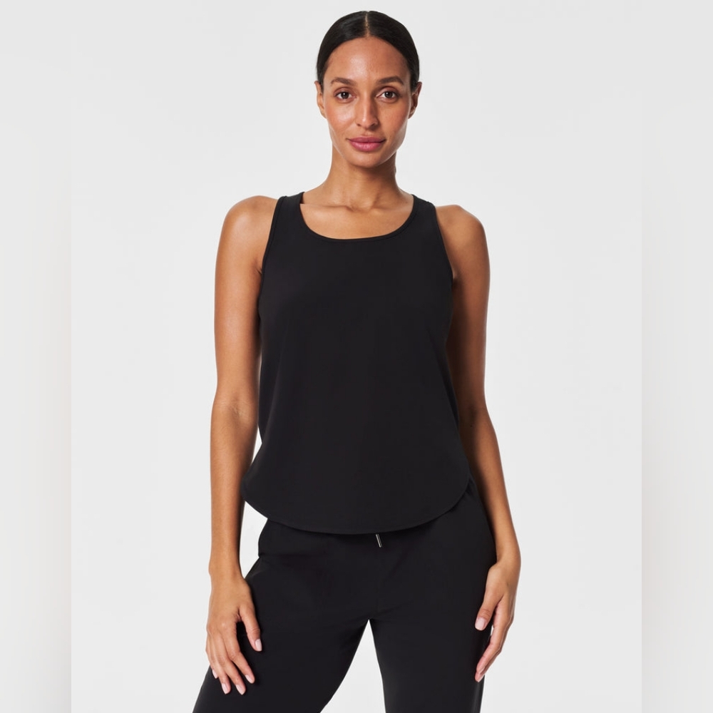 SPANX On the Move Curved Hem Tank